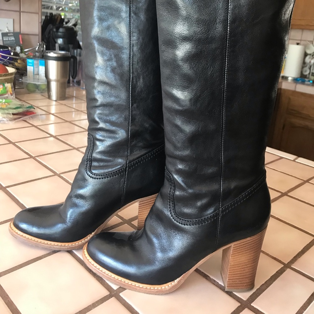 Coach boots